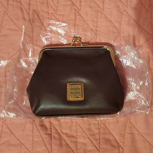 Dooney & Bourke Purse